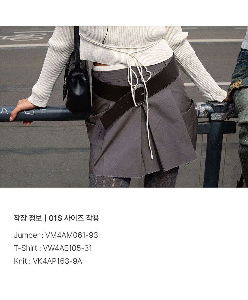 Tuck Point Mini Skirt in Charcoal VW4AS325-9E - RAIVE